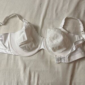 White bra never worn only tried on